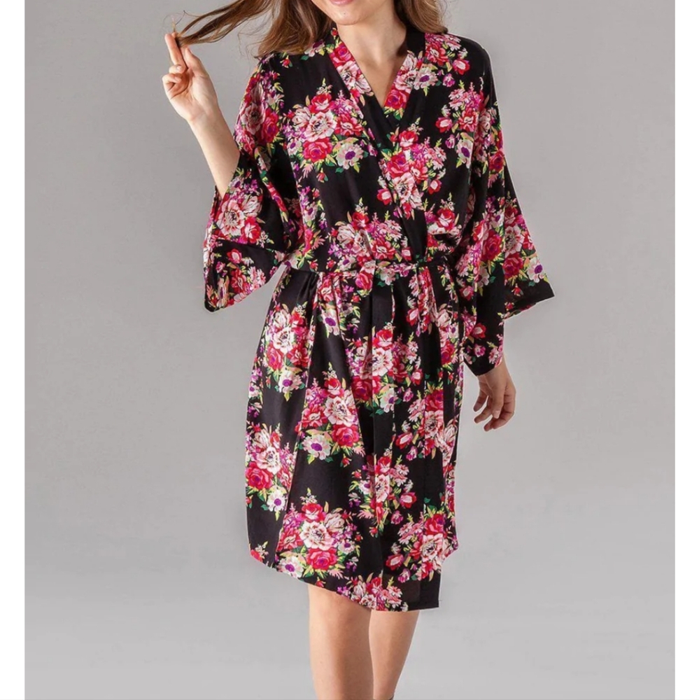 Kennedy Blue Floral Robe, Size SM, NWT